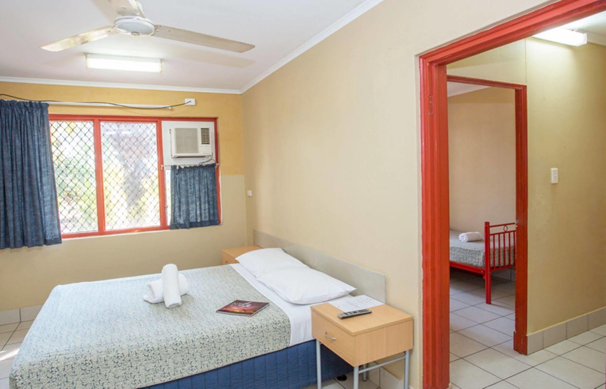 Hiway Inn Motel Ντάρβιν Εξωτερικό φωτογραφία